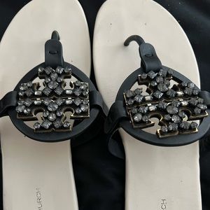 Crystal Miller Perfect Black / Spark Gold.